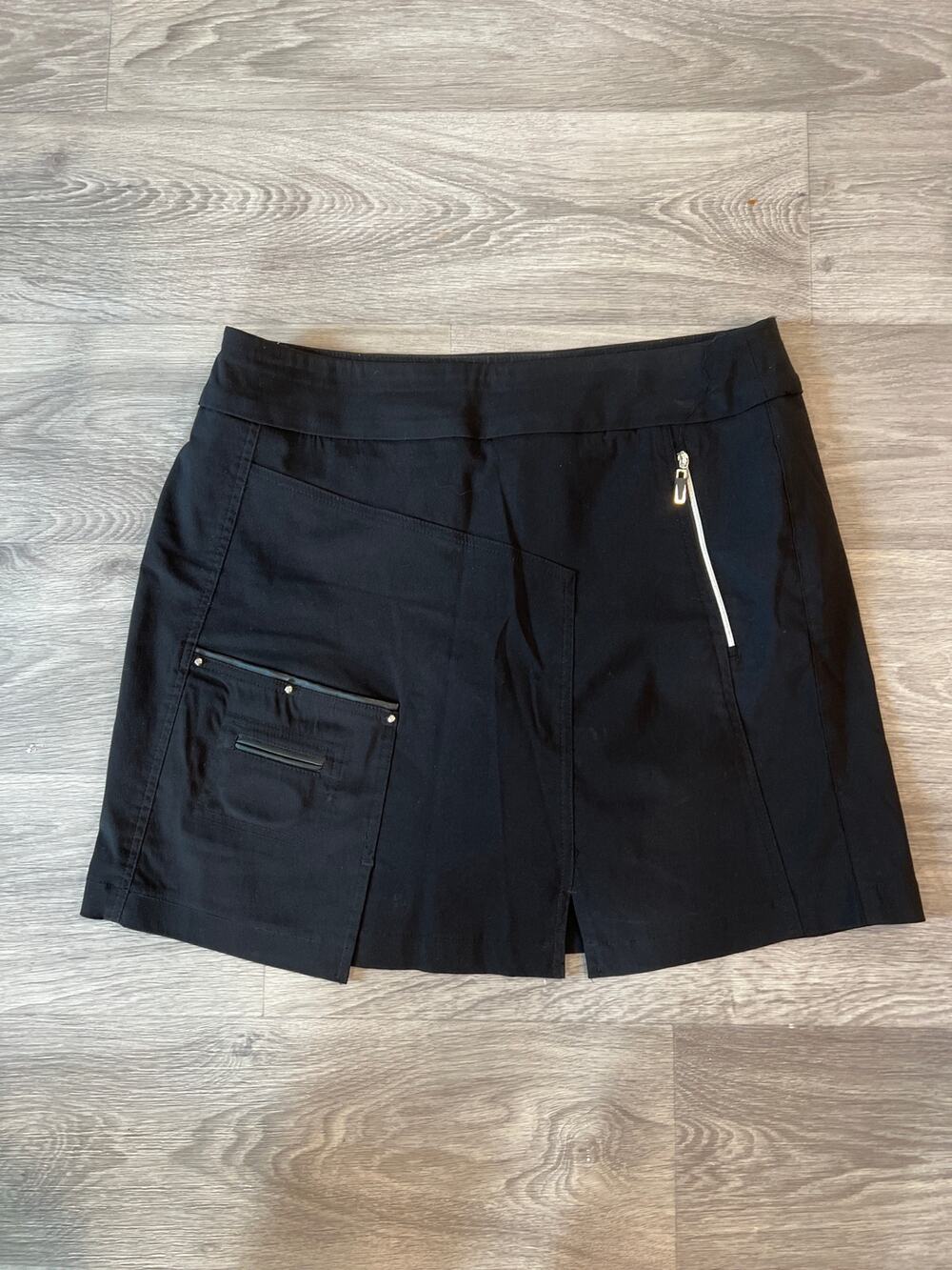 Jamie Sadock size 10 black golf skort